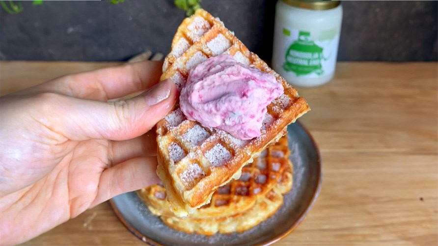 Spr�d risengr�dsvaffel med acaifl�de